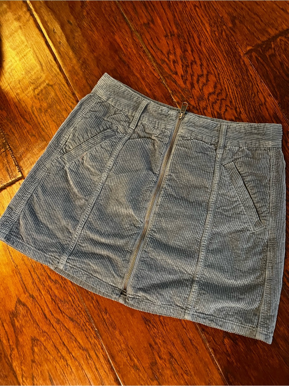 American Eagle Blue Corduroy Zip Front Mini Skirt Size 6